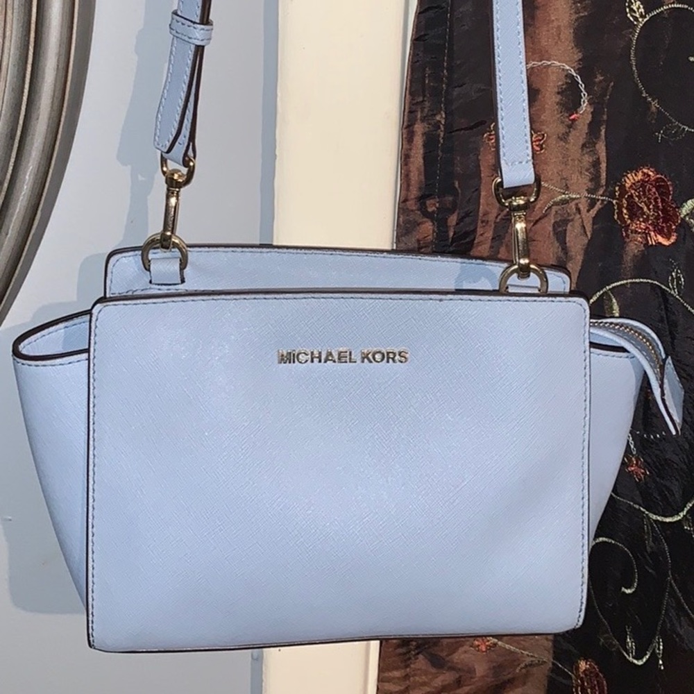 Blue Michael Kors crossbody bag